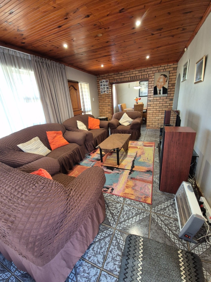 5 Bedroom Property for Sale in Motherwell Eastern Cape